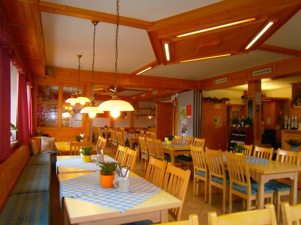 Gasthof Drei Linden Obertrubach Hotel